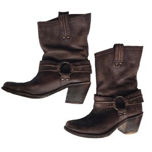 Vintage Frye 8R Harness Boots in Brown w Studs Sz7